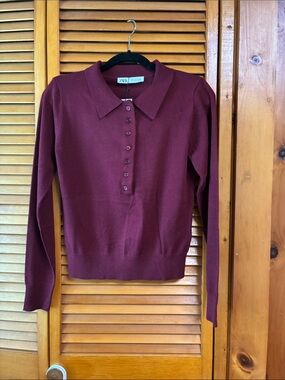 Zara Wine-Colored Long Sleeve Polo Knit length 22”pit to pit 18”sleeves 25”
